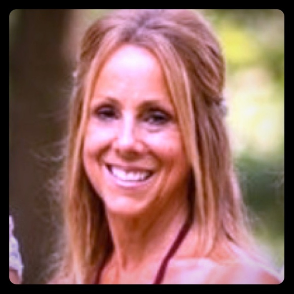 Meet your Posher, Debbie